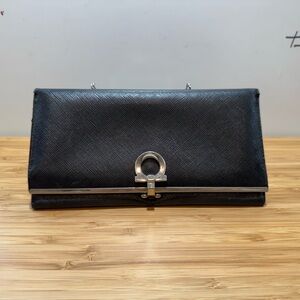 Elegant Salvatore Ferragamo Black Wallet